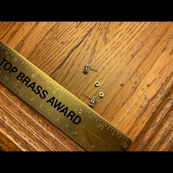 COPY - 10kt white gold Sapphire and Diamonds - Picture 3 of 3